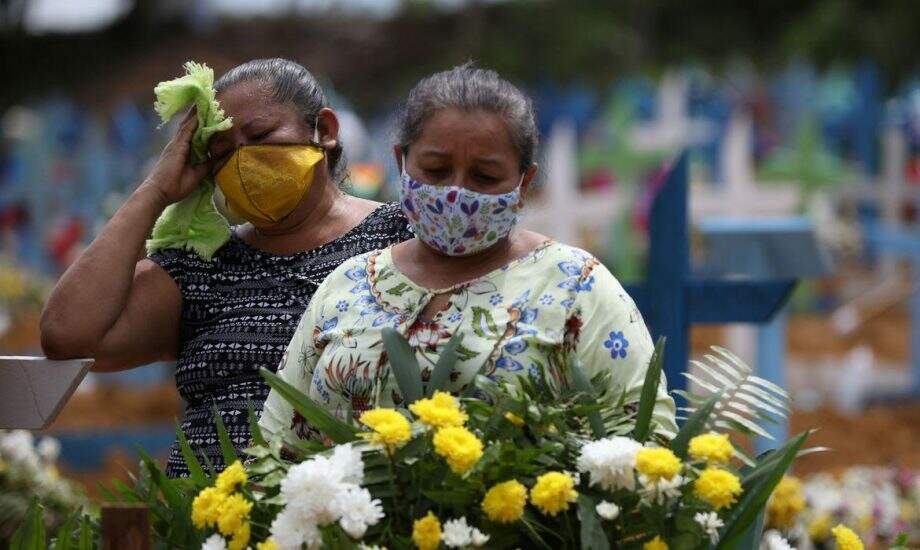 Covid-19: Brasil bate novo recorde de mortes registradas em um dia
