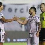 Santos perde para a LDU na Vila, mas avança às quartas de final da Libertadores