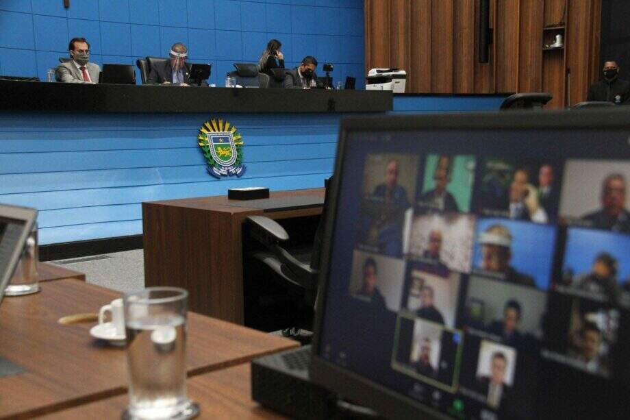 Deputados votam na terça pedido ao STJ para acesso a provas da PF contra Reinaldo