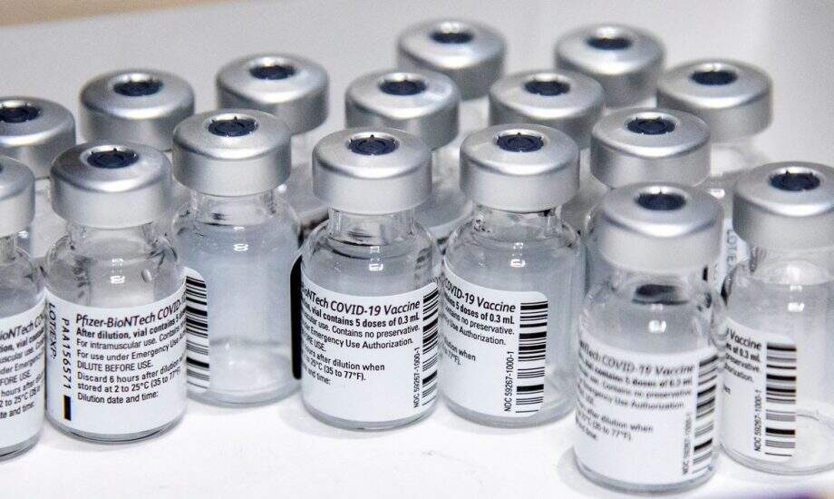 Pfizer e BioNTech planejam pedir aval para uso de vacina contra a Covid em crianças de 5 a 11 anos