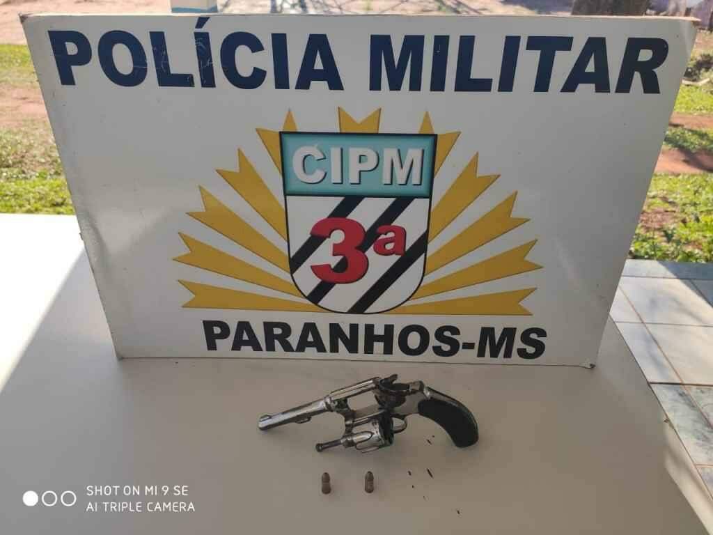 Arma foi apreendida pela PM (Foto: Divulgação)