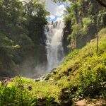 Com direito à trilha e escalada, cachoeira é paraíso escondido a 87 km de Campo Grande