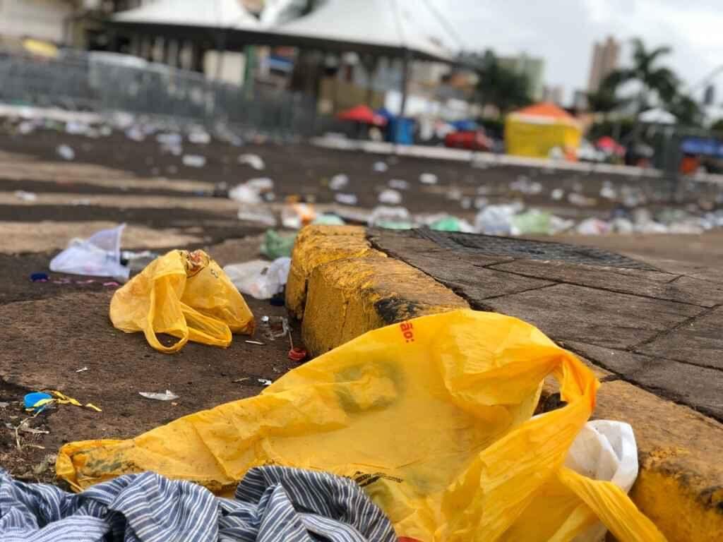 20 toneladas de lixo foram coletadas após Carnaval em Campo Grande