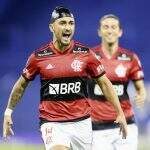Arrascaeta decide em retorno e Fla bate Vélez Sarsfield fora pela Libertadores