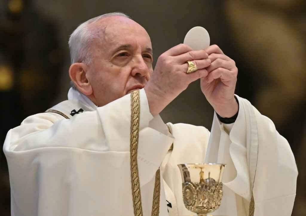 Papa Francisco pede união para enfrentar pandemia na missa do Domingo de Páscoa