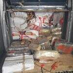 Mais 2 de toneladas de maconha são apreendidas em fundo falso de caminhão