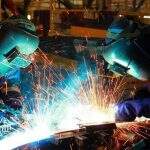 Fábricas demitem mais 800 metalúrgicos em 3 cidades e outras reduzem salários