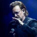 Bono perde a voz durante show U2 interrompe apresentação