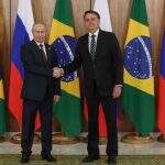 Bolsonaro recebe Putin no Palácio do Planalto
