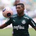 Rony, atualmente no Palmeiras, é suspenso pela Fifa