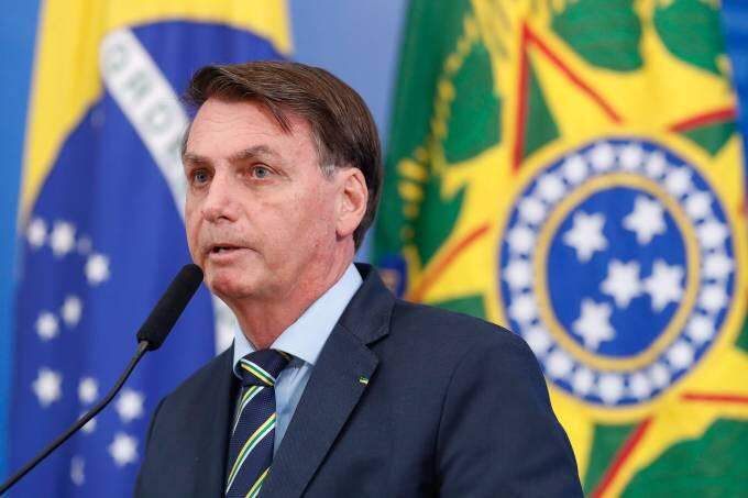 Bolsonaro compartilha live em que Jefferson fala de impeachment gerado por Maia