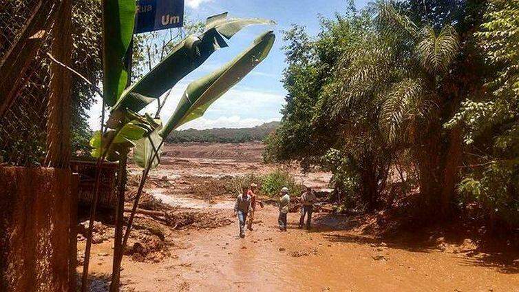 Rejeito de barragem atingiu o Rio Paraopeba, diz Corpo de Bombeiros