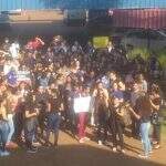Em Dourados, estagiários da prefeitura protestam contra atrasos