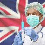 Vacinação contra covid será exigida a funcionários da saúde na Inglaterra
