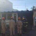 Incêndio em residência no Coophatrabalho mobiliza Corpo de Bombeiros na Capital