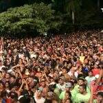 Multidão toma conta da Praça dos Heróis e foliões batem recorde de público no Nioaque Folia
