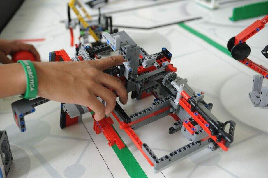 Começa hoje a etapa nacional do Torneio de Robótica First Lego League