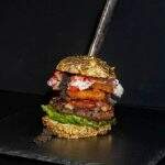 Hambúrguer mais caro do mundo custa 5 mil euros e tem até ouro