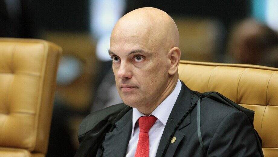 Moraes, do STF, ordena PF a fazer buscas em alvos do inquérito de fake news