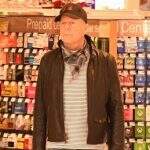 Bruce Willis é expulso de farmácia por não usar máscara de proteção
