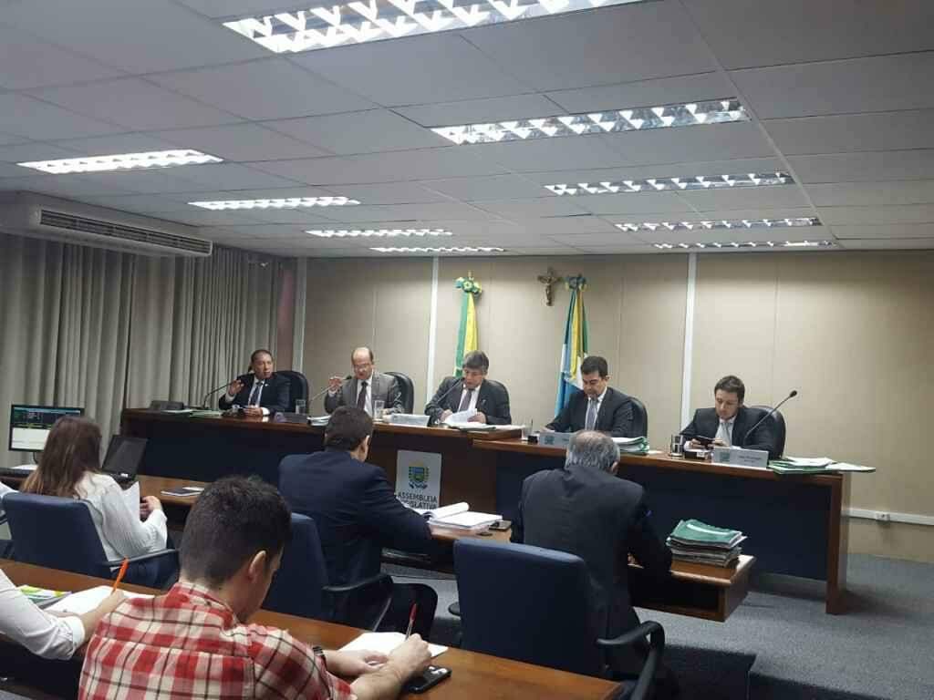 Reunião da CCJR para avaliar PEC de Reinaldo é realizada na ALMS