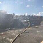 Carretas batem de frente e pegam fogo na BR-267 em Nova Andradina