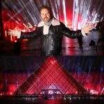 David Guetta grava concerto de fim de ano junto ao Museu do Louvre
