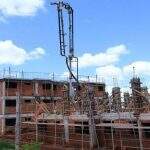 Empresas oferecem 78 vagas e salários de até R$ 2 mil na construção civil em Campo Grande
