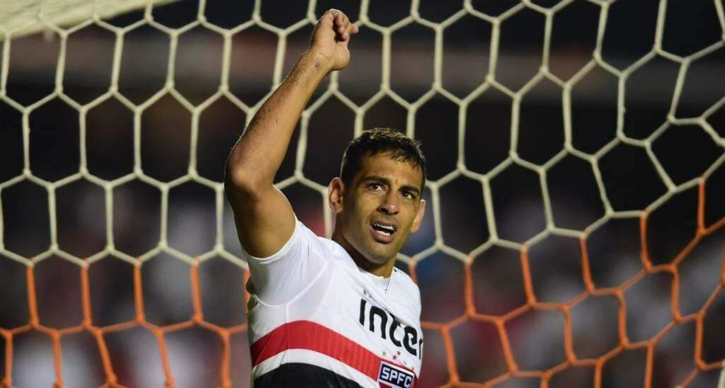 Gol de canela de Diego Souza classifica o São Paulo na Sul-Americana