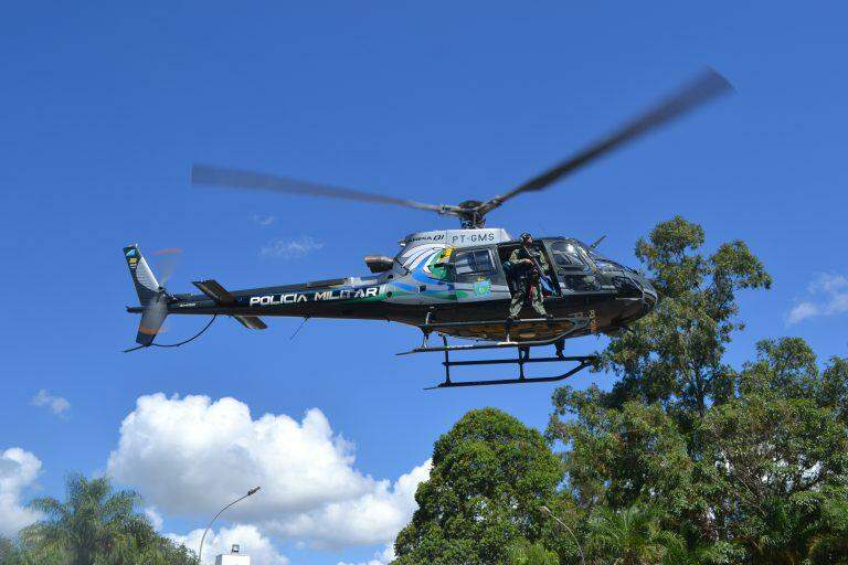 Helicóptero da PM auxilia nas buscas. Foto: Divulgação/PM