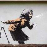 Banksy revela novo mural em Bristol, Inglaterra.
