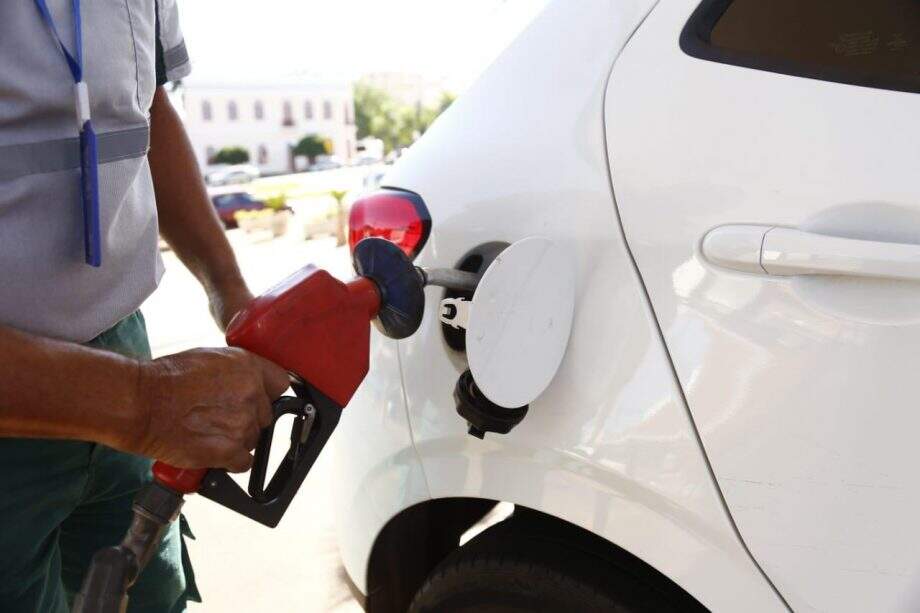 gasolina Caarapó vai abastecer veículos das secretarias