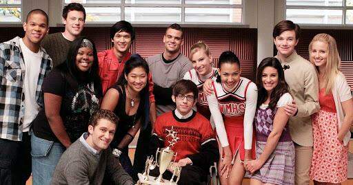 Elenco de ‘Glee’ lamenta morte de Naya Rivera