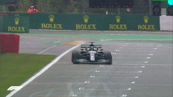 Hamilton lidera terceiro treino livre na Bélgica; Vettel dá vexame e é o último