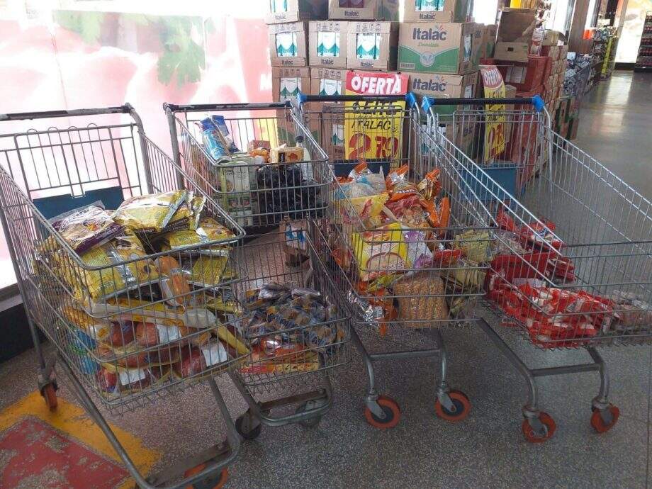 625 produtos irregulares fazem supermercado ser autuado pelo Procon-MS