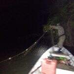 Polícia surpreende pescadores fazendo arrastão com redes no Rio Miranda