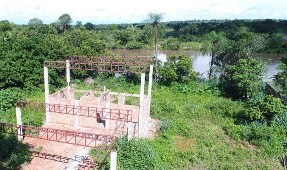 Empresário de Coxim é multado em R$ 10 mil por voltar a construir na beira do rio