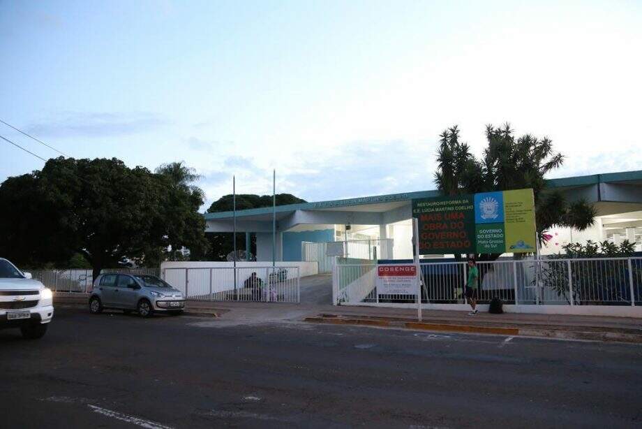 Fachada da escola onde funciona CAP-DV. Foto: Leonardo de França