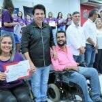 Prefeitura entrega certificados a participantes de curso de cabeleireiro e barbeiro