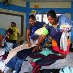 ‘Esquecidos no armário’: Campanha da prefeitura reforça doação de roupas para famílias carentes