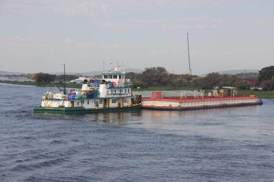 Estiagem e falta de manutenção suspendem navegação comercial em hidrovia do Rio Paraguai