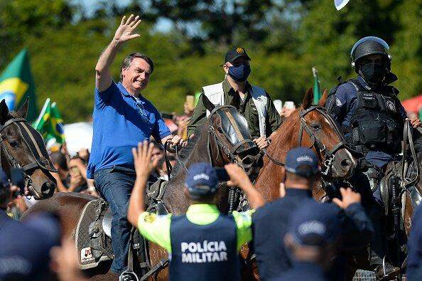 Bolsonaro admite que pode ter contraído novo coronavírus “20 vezes”