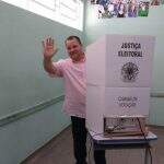 Primeiro candidato ao governo de MS a votar, João Alfredo acredita em 2º turno
