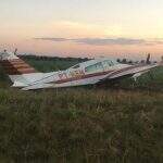 Avião abandonado na fronteira teria passado por manutenção em Campo Grande