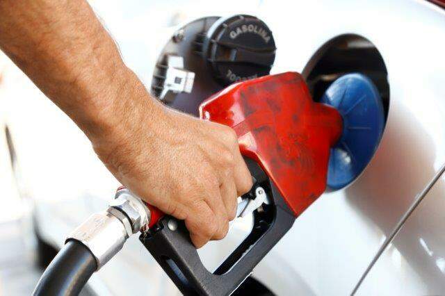 Gasolina atinge o maior preço desde julho do ano passado