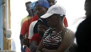 Um ano após retenção de haitianos em Corumbá
