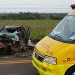 Motorista morre após invadir pista contrária e bater em carreta na BR-163 em Campo Grande