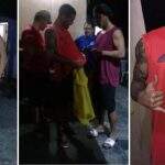 Em presídio, Ronaldinho Gaúcho é tietado por detentos e autografa até camisa do Flamengo