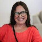 Jornal Nacional alfineta e chama Regina Duarte de ‘ex-atriz’
