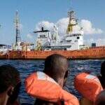 Itália se recusa dar abrigo a imigrantes e os portos são fechados